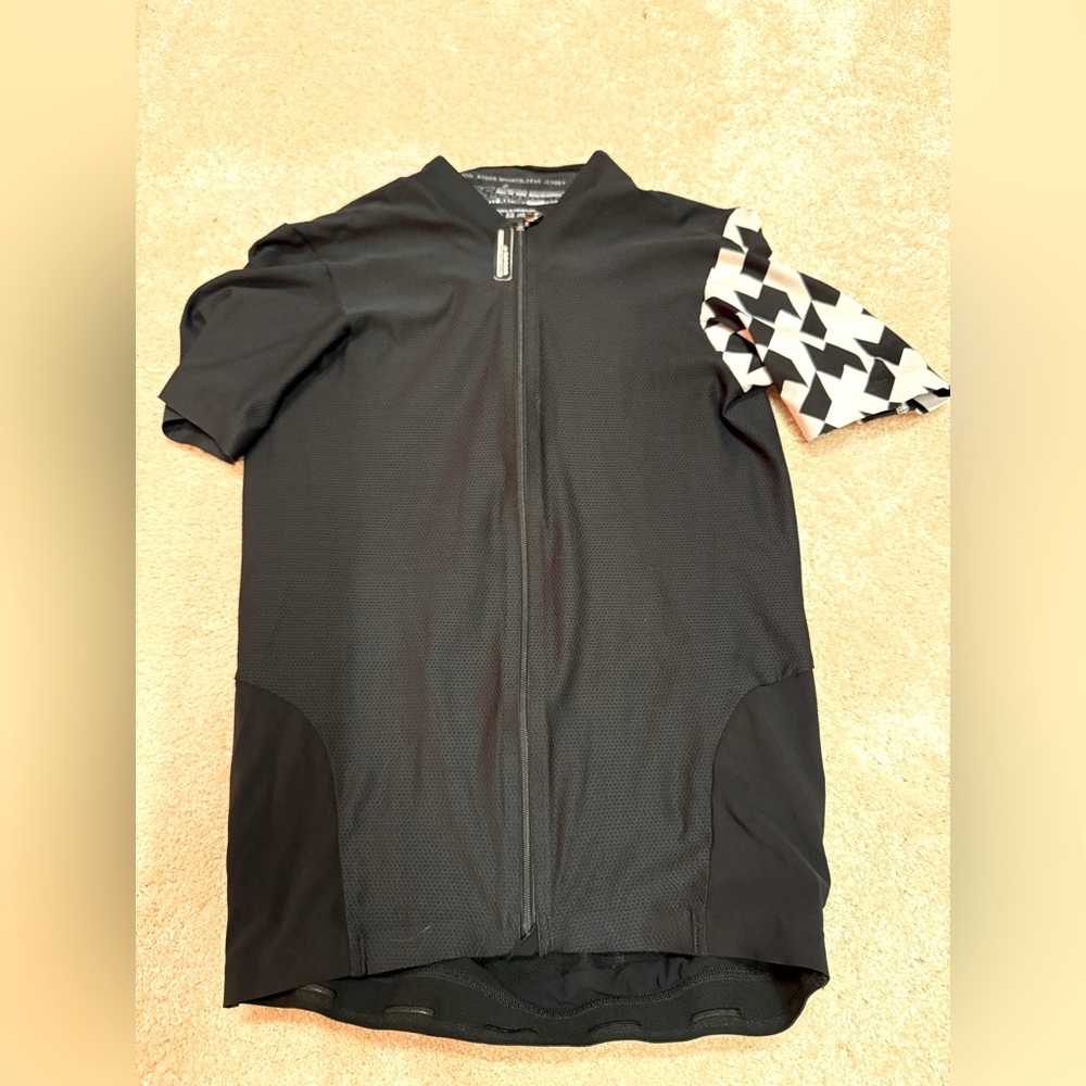 Assos of Switzerland cover vest